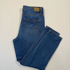 American Eagle Outfitters Mom Jeans High Waisted Size 10 Denim Casual Everyday